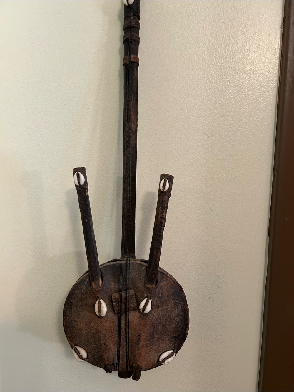 Handmade Rustic African-Style String Instrument with Cowrie Shells - Picture 3 of 6